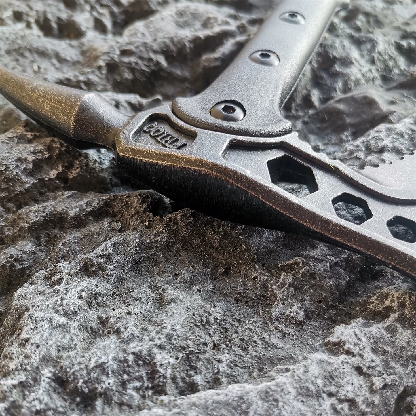 Multi Functional Axe Camping Knife Hand Fire Axe Self Defense Hunting Camping Survival Outdoor EDC Tools