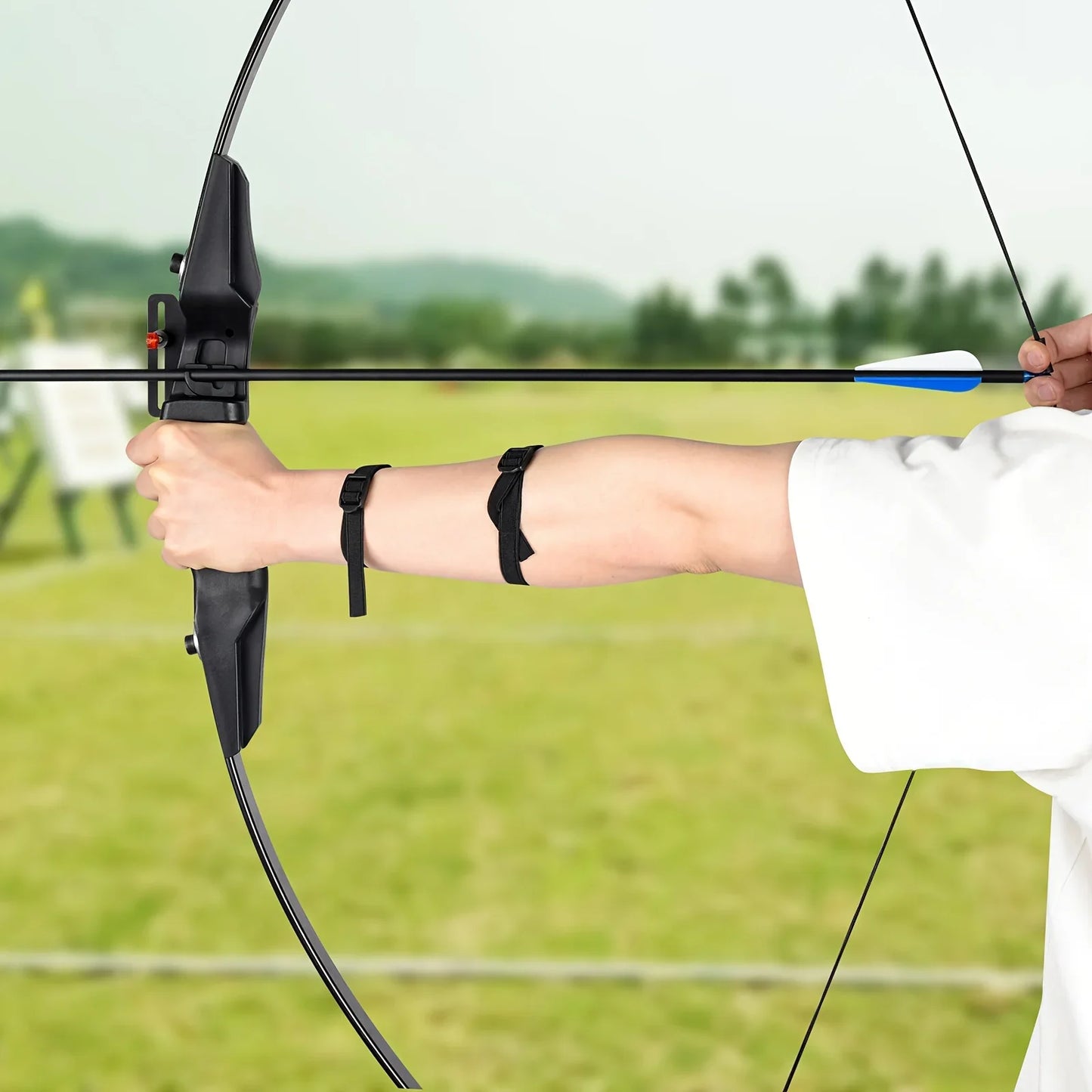 30 Pounds Adult Right Handed Recurve Bow Archery Bow for Beginners Teenagers Outdoor Hunting Practice